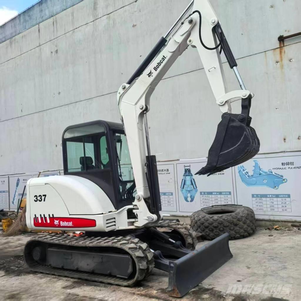 Bobcat 337 小型挖掘机
