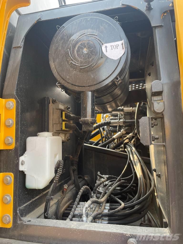 Volvo EC 210 履带挖掘机