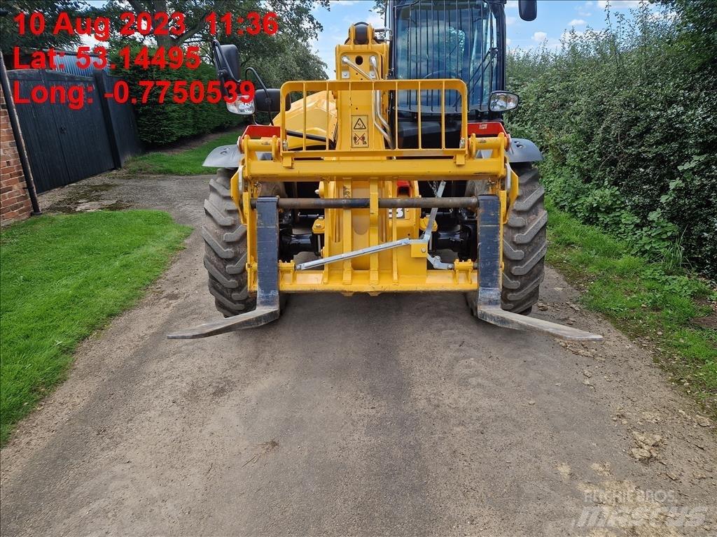 JCB 535-95 伸缩臂叉装车|叉装车