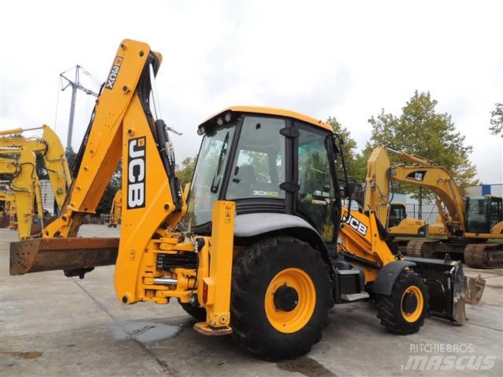 JCB 3 CX Contractor 反铲装载机