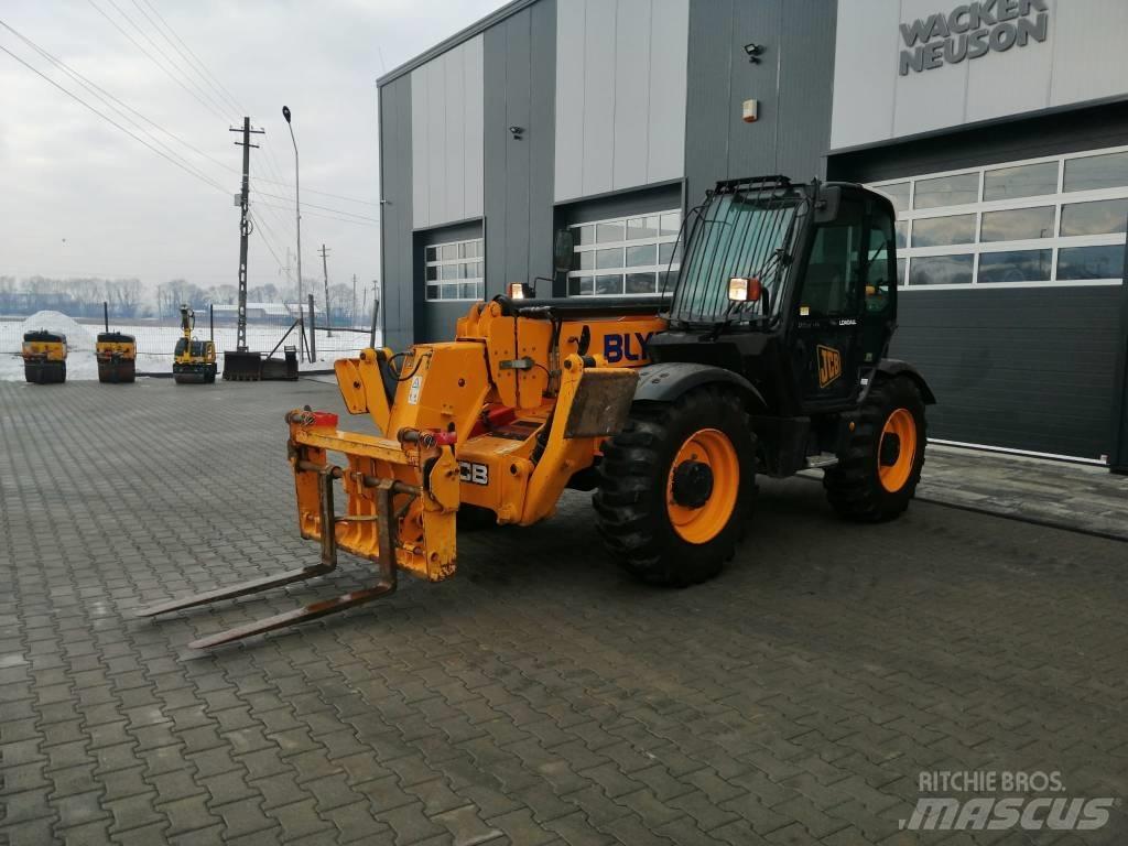 JCB 535-125 伸缩轮式装载机