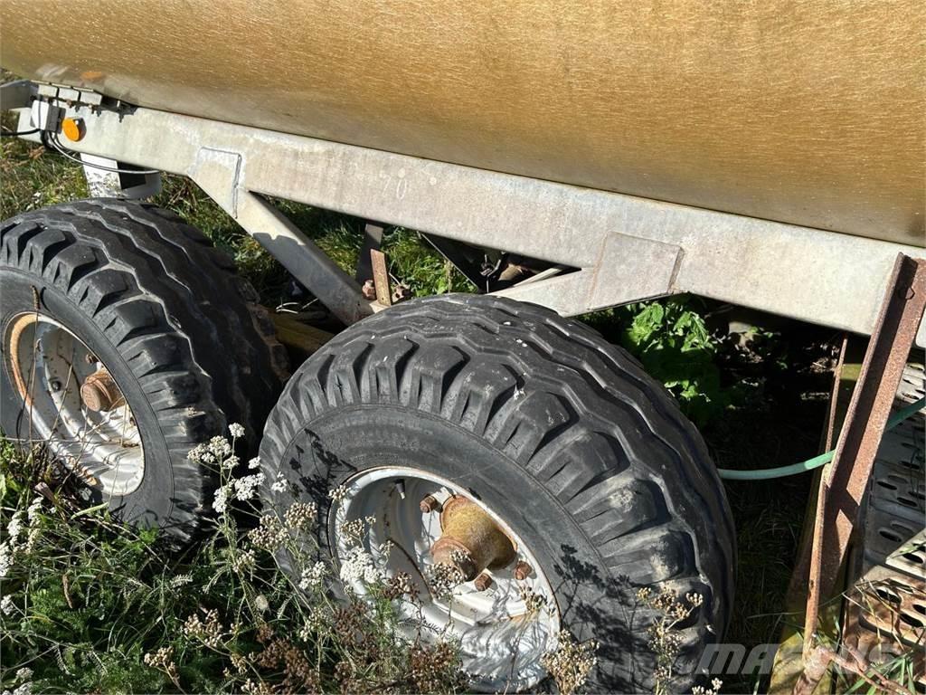 Chemo 310/65 油罐半挂车