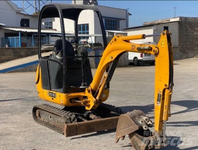 JCB 8018 小型挖掘机