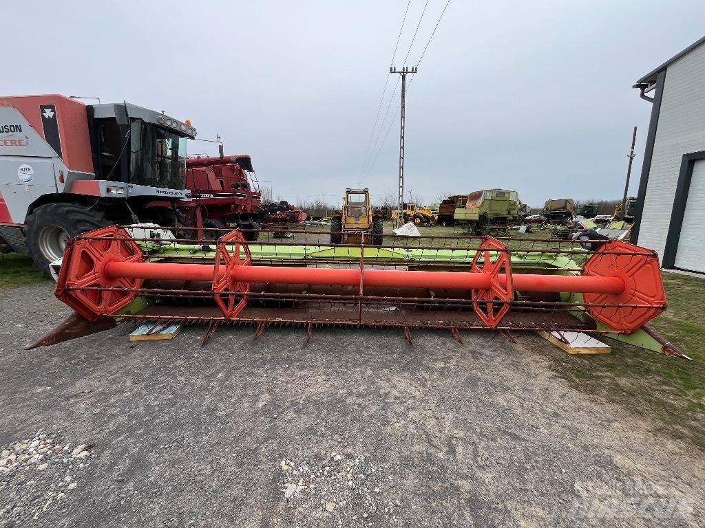 CLAAS C 600 联合收割机头