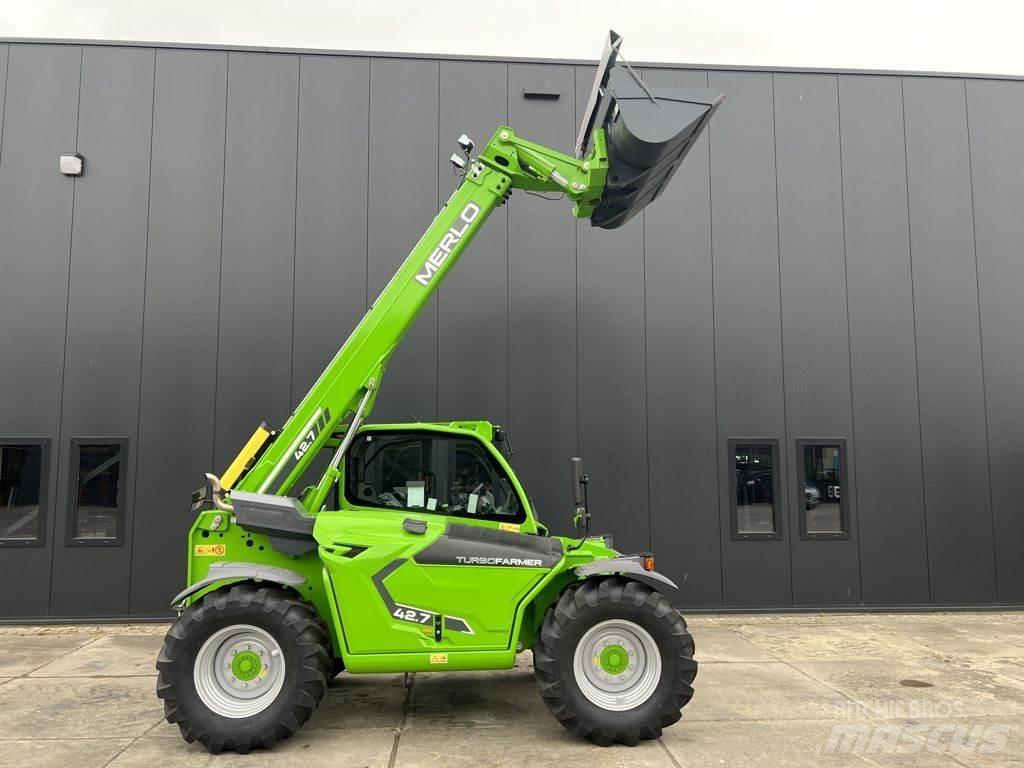 Merlo TF42.7TT-136 伸缩臂叉装车|叉装车