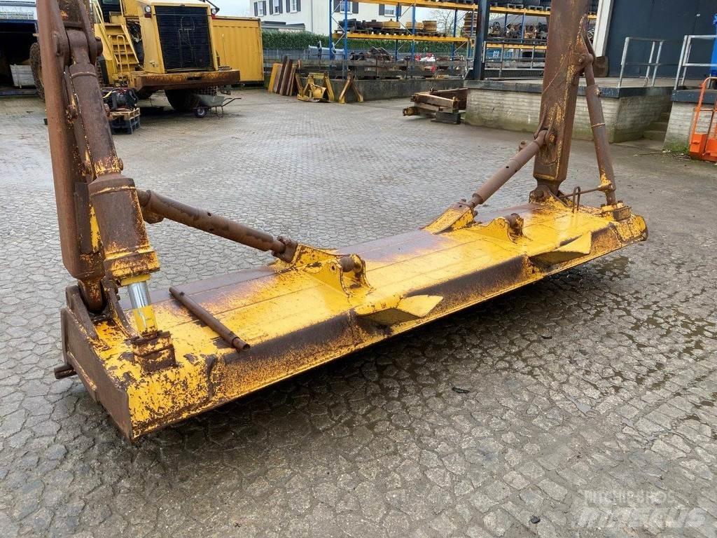 CAT D65 PX 推铲