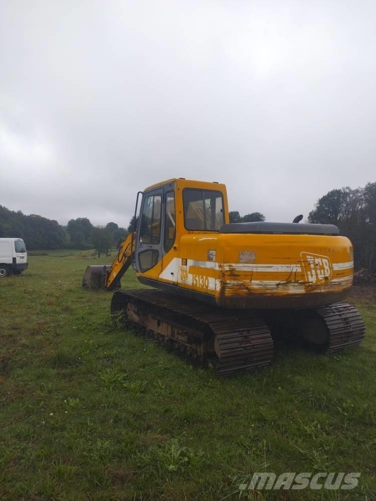 JCB JS 130 履带挖掘机
