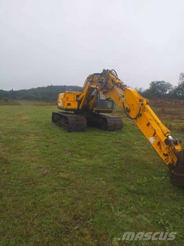 JCB JS 130 履带挖掘机