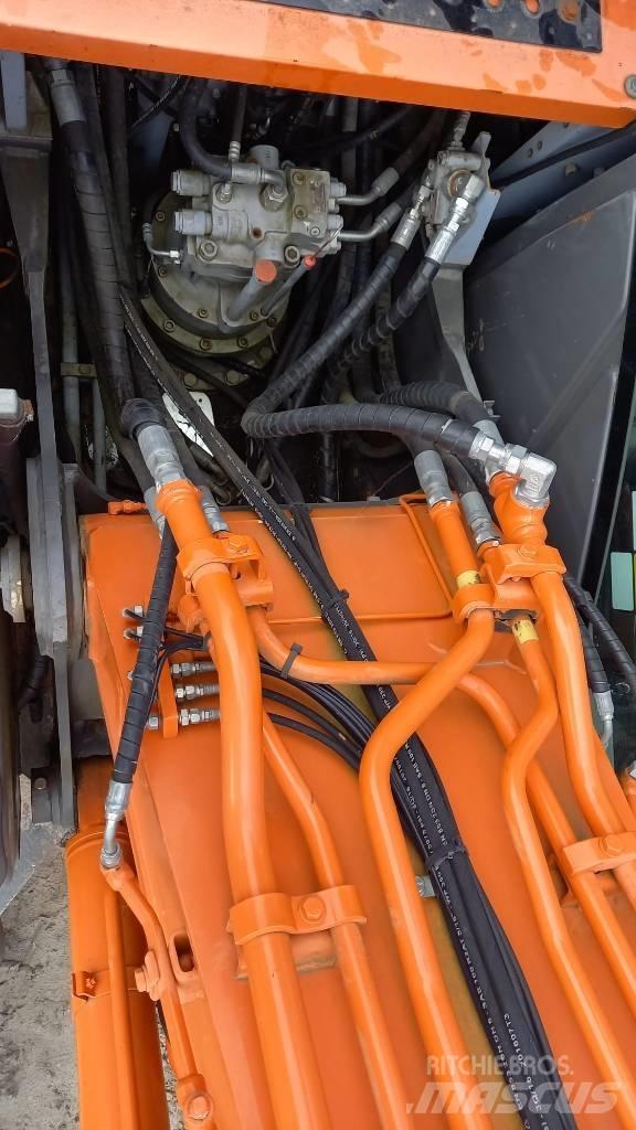 Hitachi ZX 210 LC 履带挖掘机