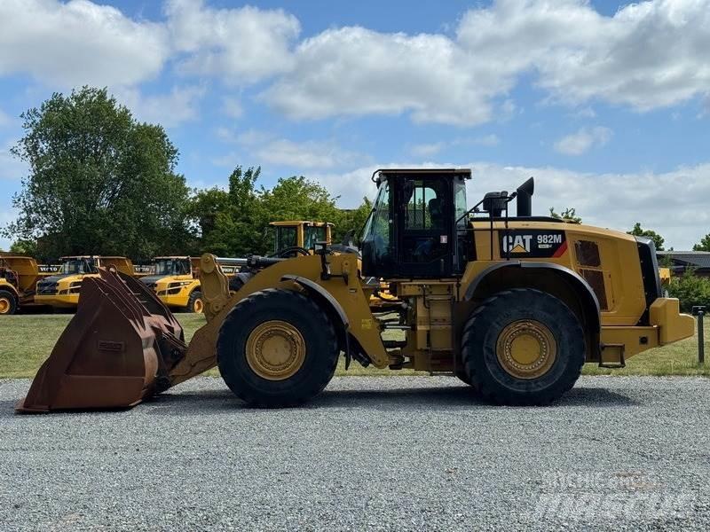 CAT 982 M 轮式装载机