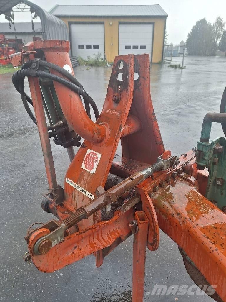 Kverneland W2 双向犁