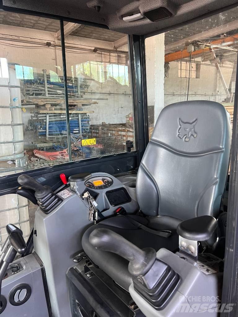 Bobcat E 19 小型挖掘机