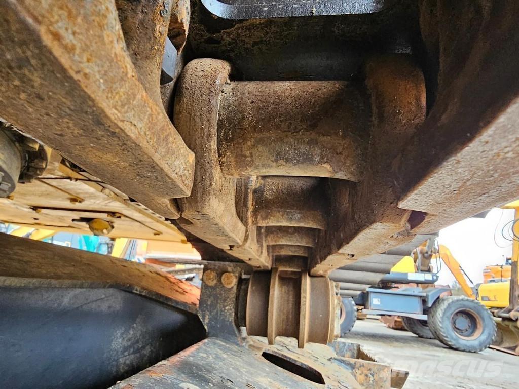 LiuGong 924E 履带挖掘机