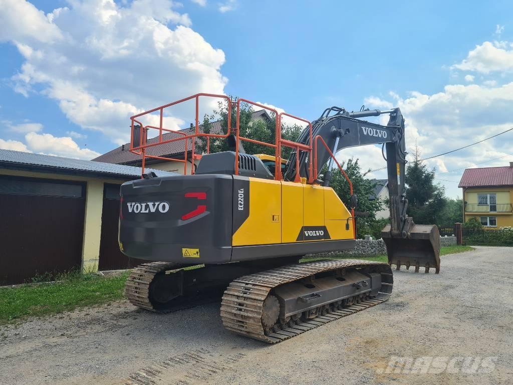 Volvo EC 220 E 履带挖掘机