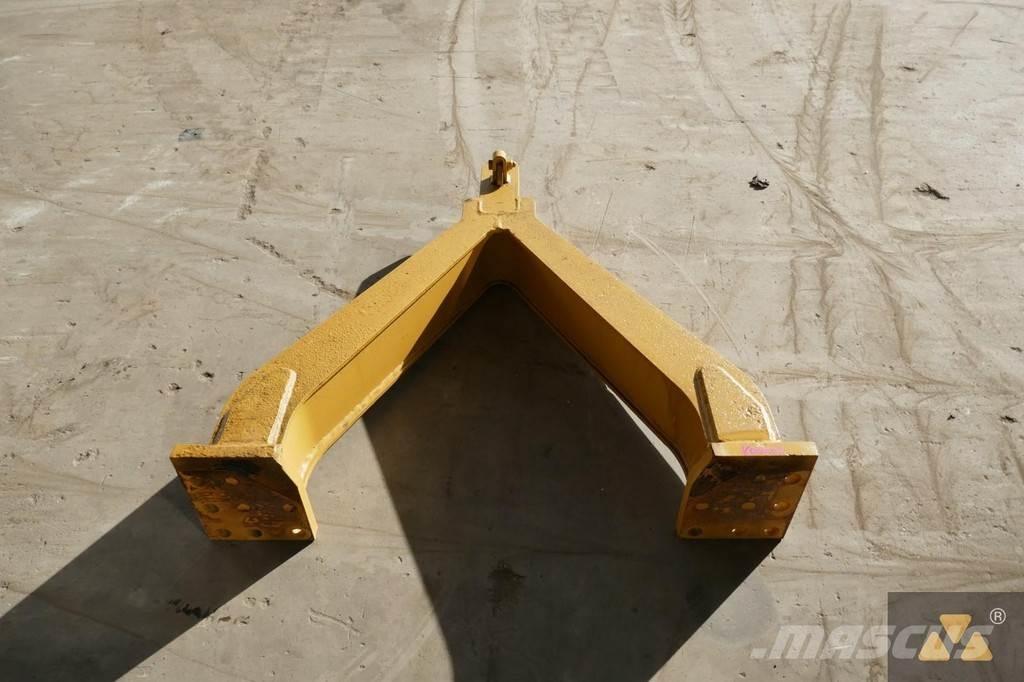 CAT D6 Drawbar 其他组件