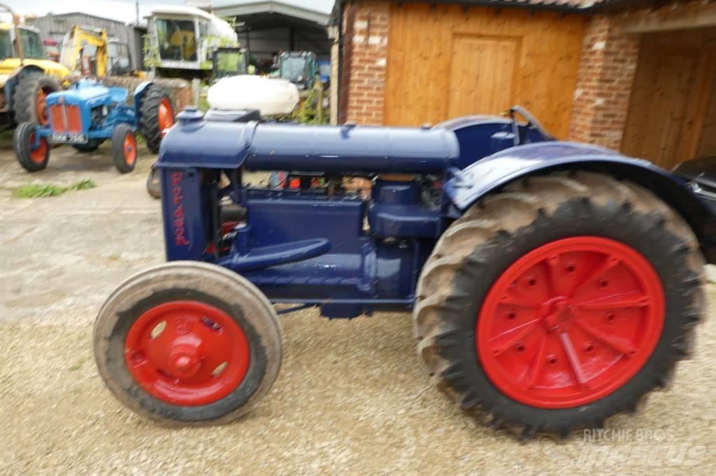  standard fordson 拖拉机/农用车