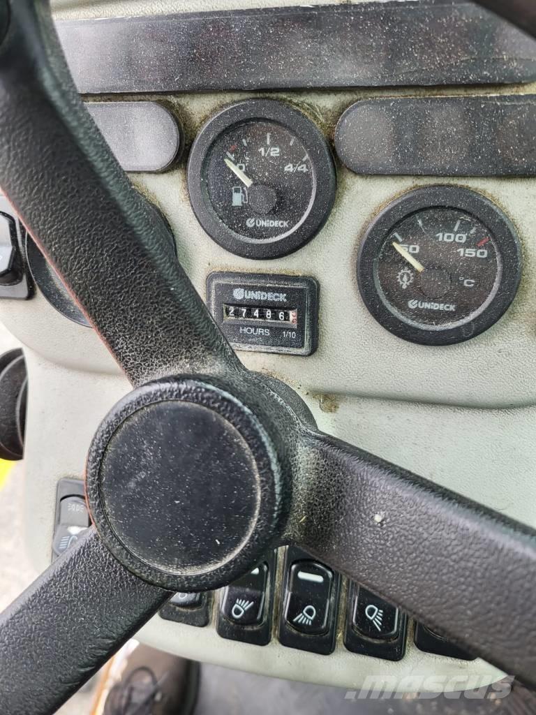 Bullmor DQ 80 侧卸式铲车