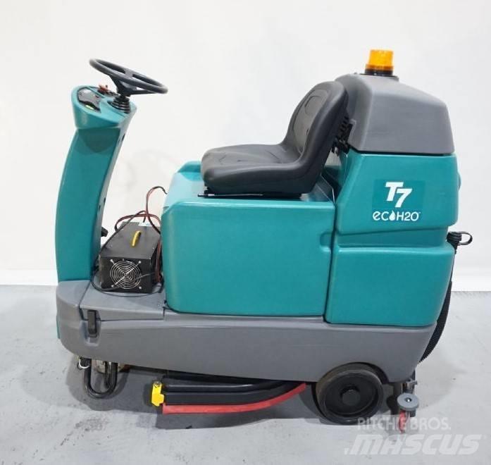Tennant T7 洗涤器烘干机