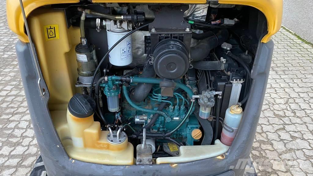 Volvo EC 20 C 小型挖掘机