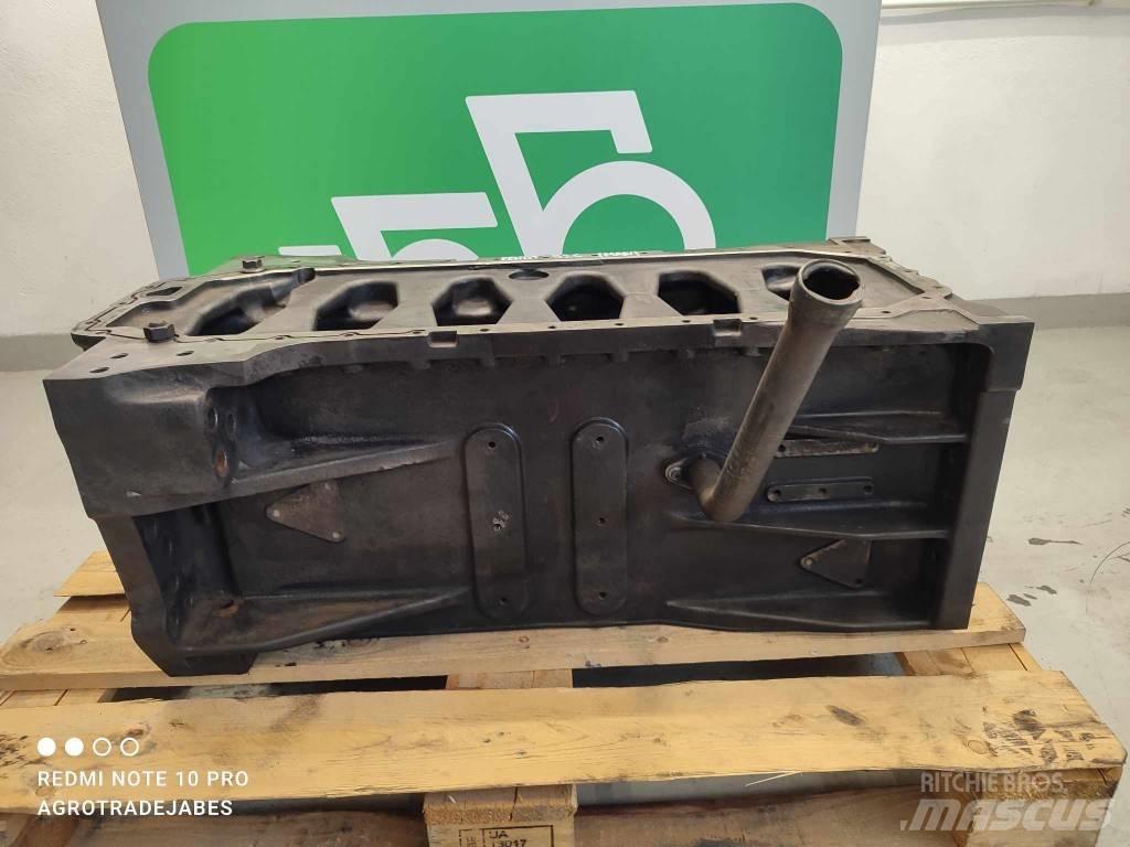 Fendt 926 oil pan 发动机