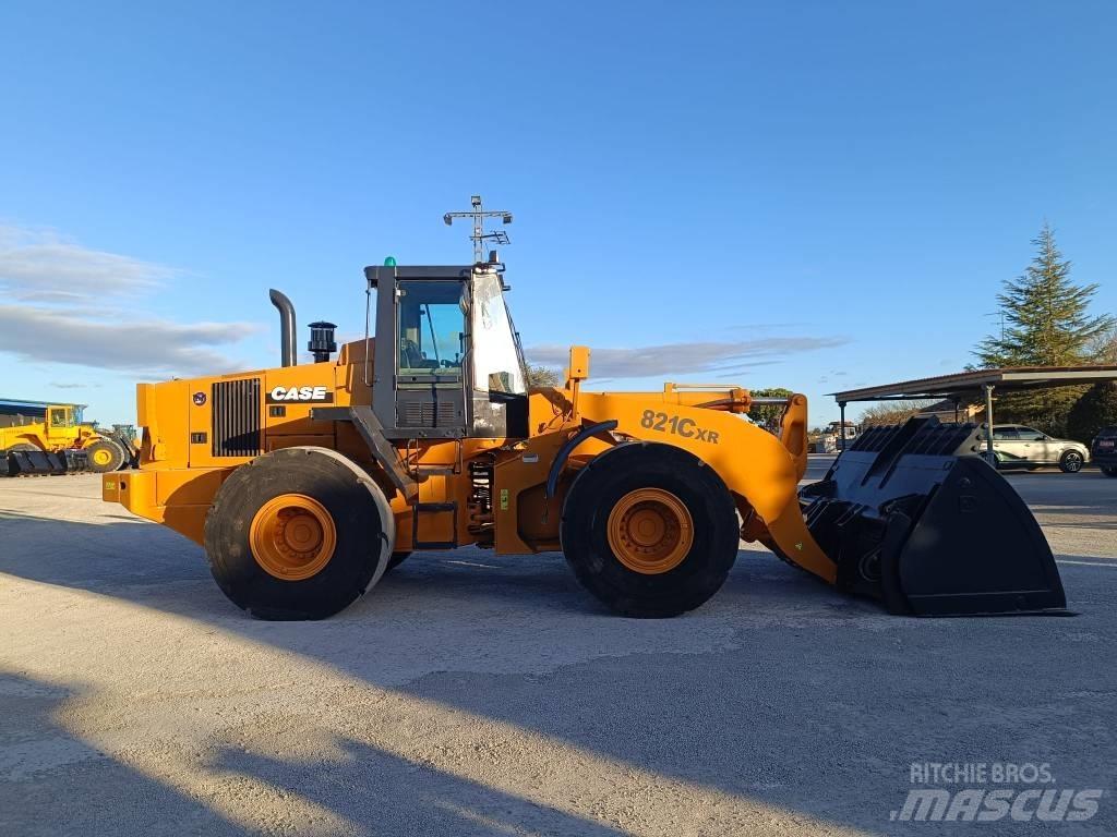 CASE 821C XR 轮式装载机