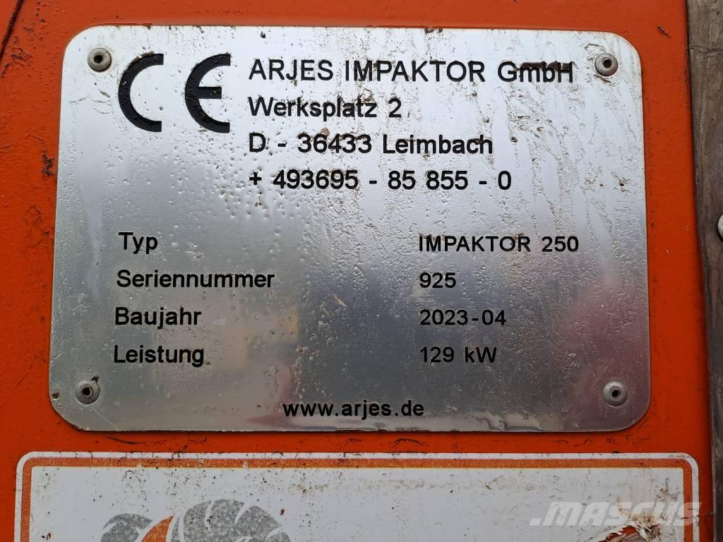 Arjes Impaktor 250 移动式破碎机