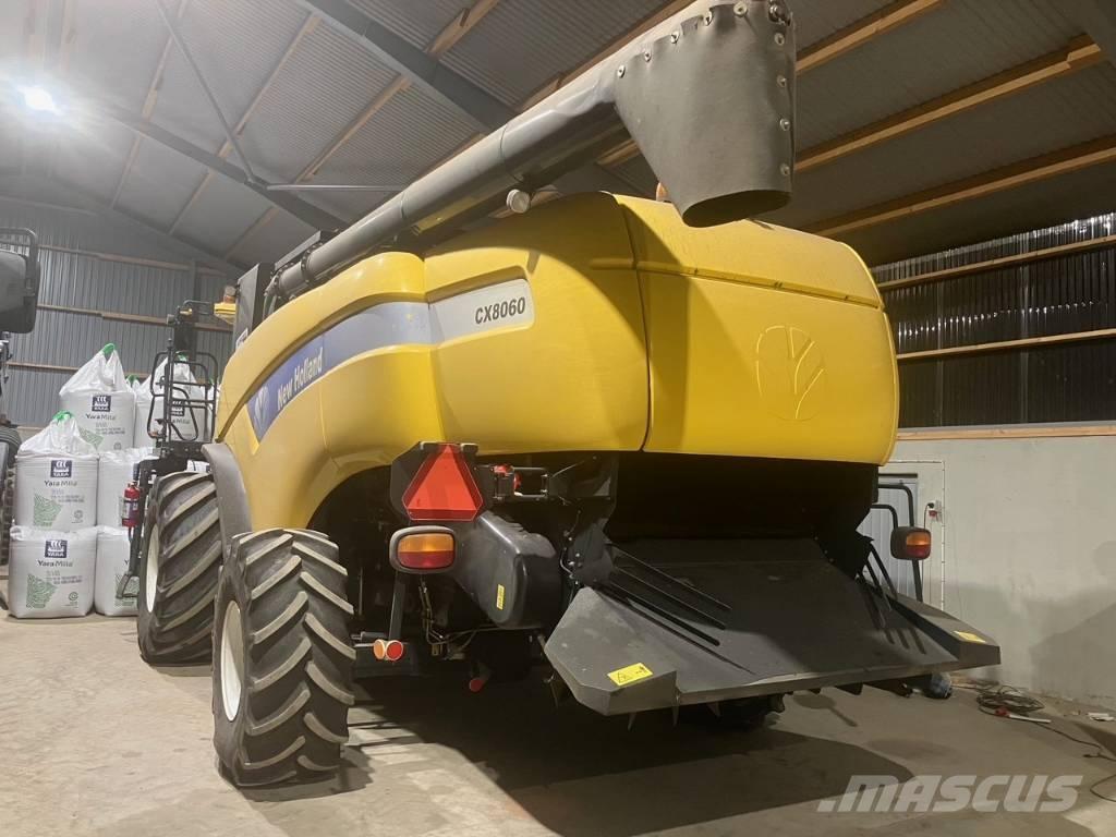 New Holland 8060 联合收割机