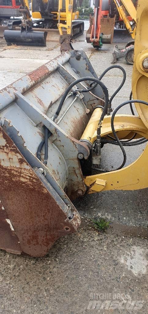 CAT 906M 轮式装载机