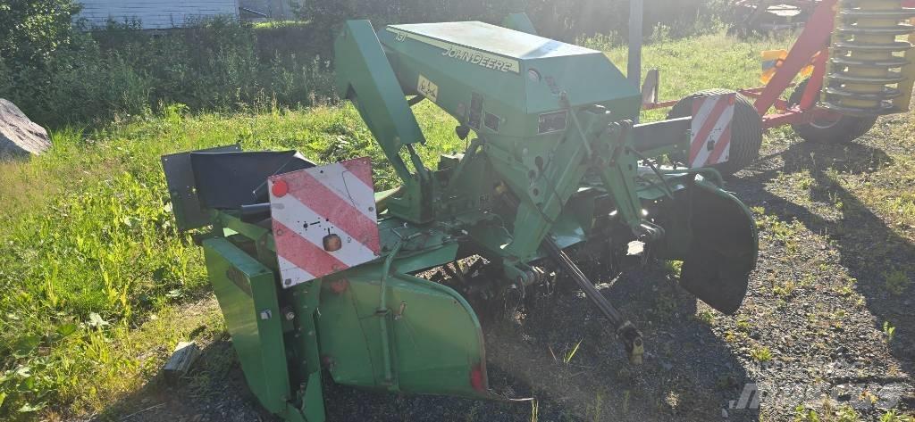 John Deere 131 割草调节装置