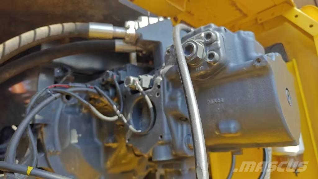 Komatsu 400-7 履带挖掘机