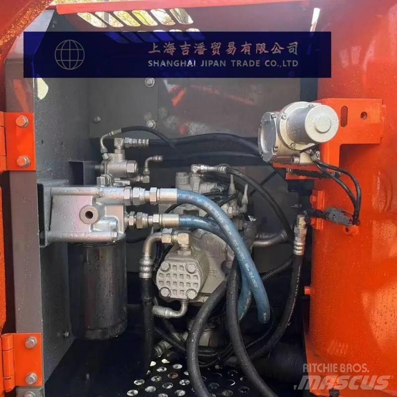 Hitachi ZX 120 履带挖掘机
