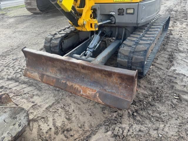 Bobcat E 50 小型挖掘机