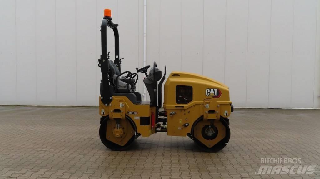 CAT CB2.5 GC 双轮压路机