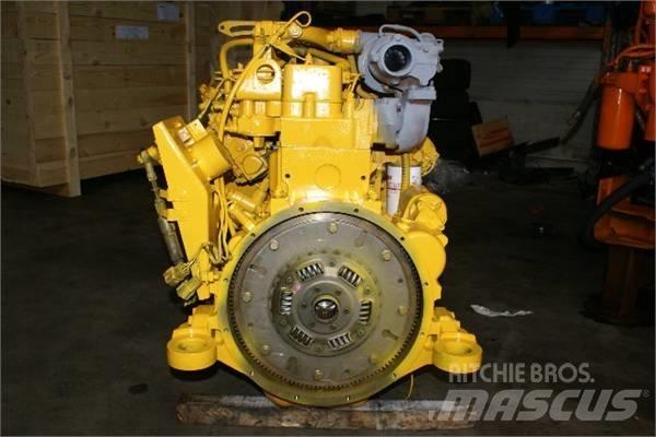 Komatsu SA4D102E 发动机