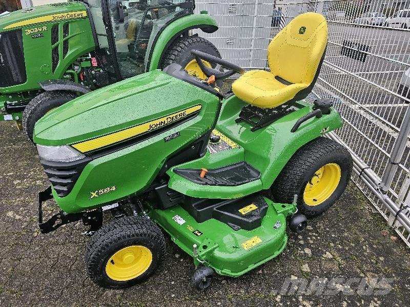 John Deere X584 割草机