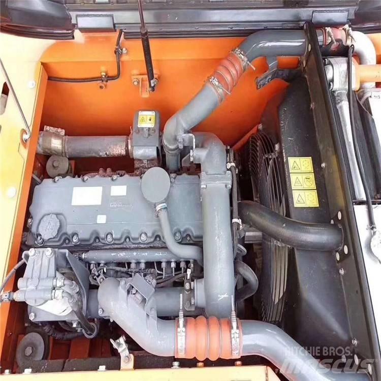 Doosan dx225 履带挖掘机