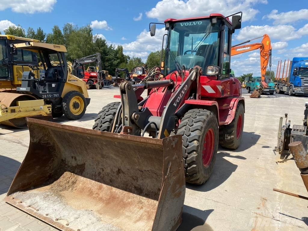 Volvo L 30 G 轮式装载机
