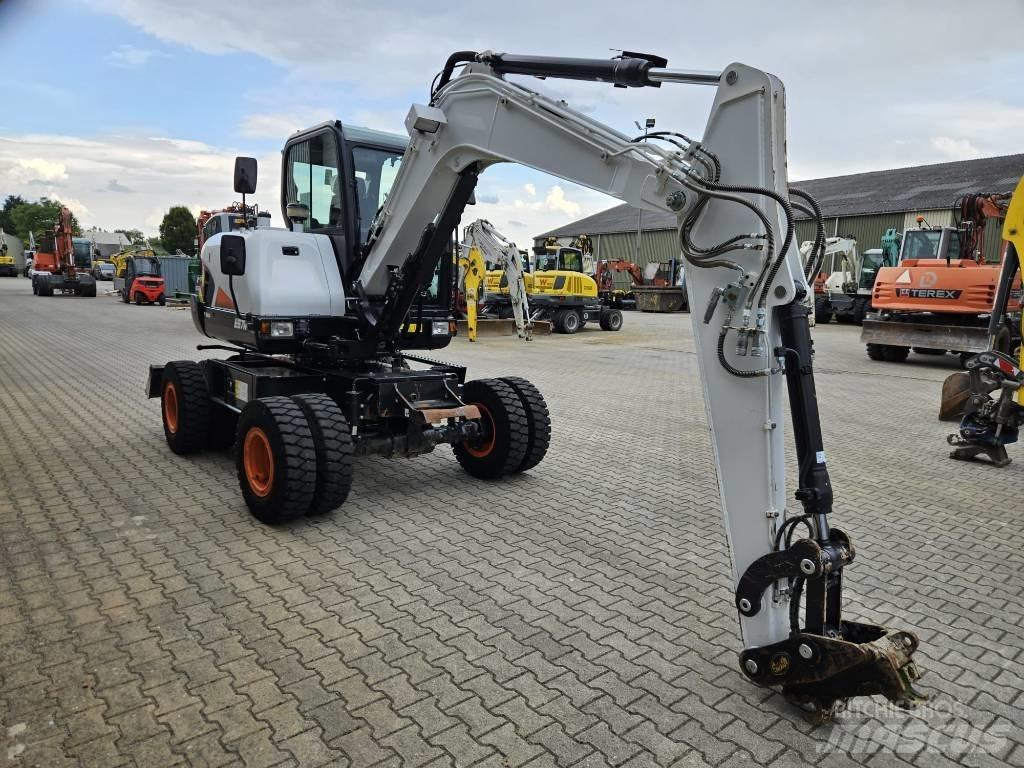 Bobcat E57W 轮式挖掘机