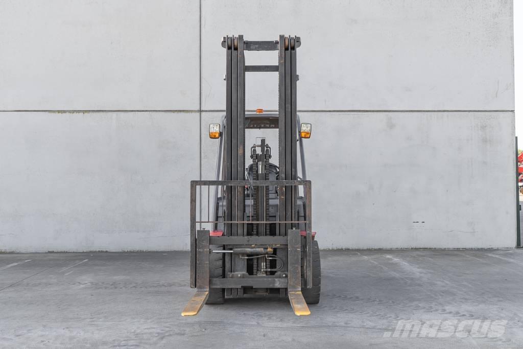 Manitou MI 35 D 柴油叉车