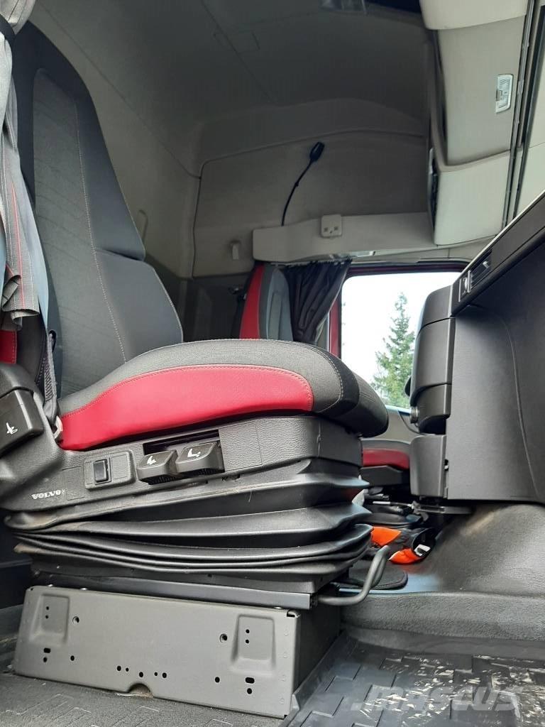 Volvo FH 13 平板车