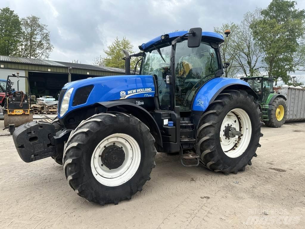 New Holland T7.235 拖拉机/农用车