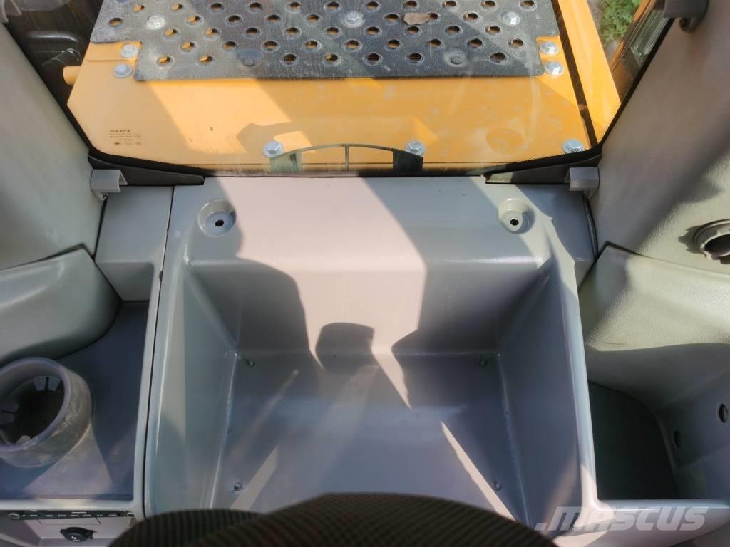 Volvo EC 250 D L 履带挖掘机