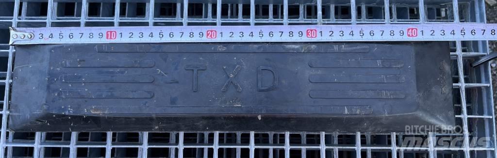  TXD 450A 履带、链条和底盘