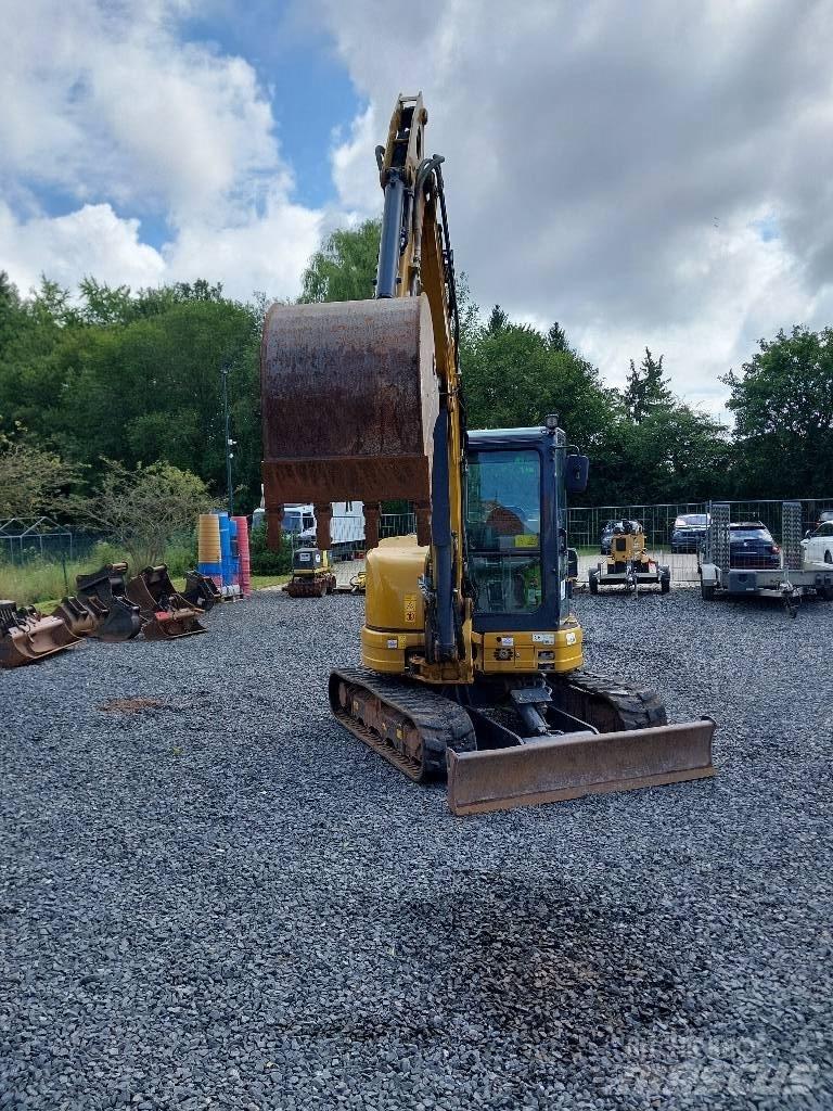 XCMG XE 55 E 小型挖掘机