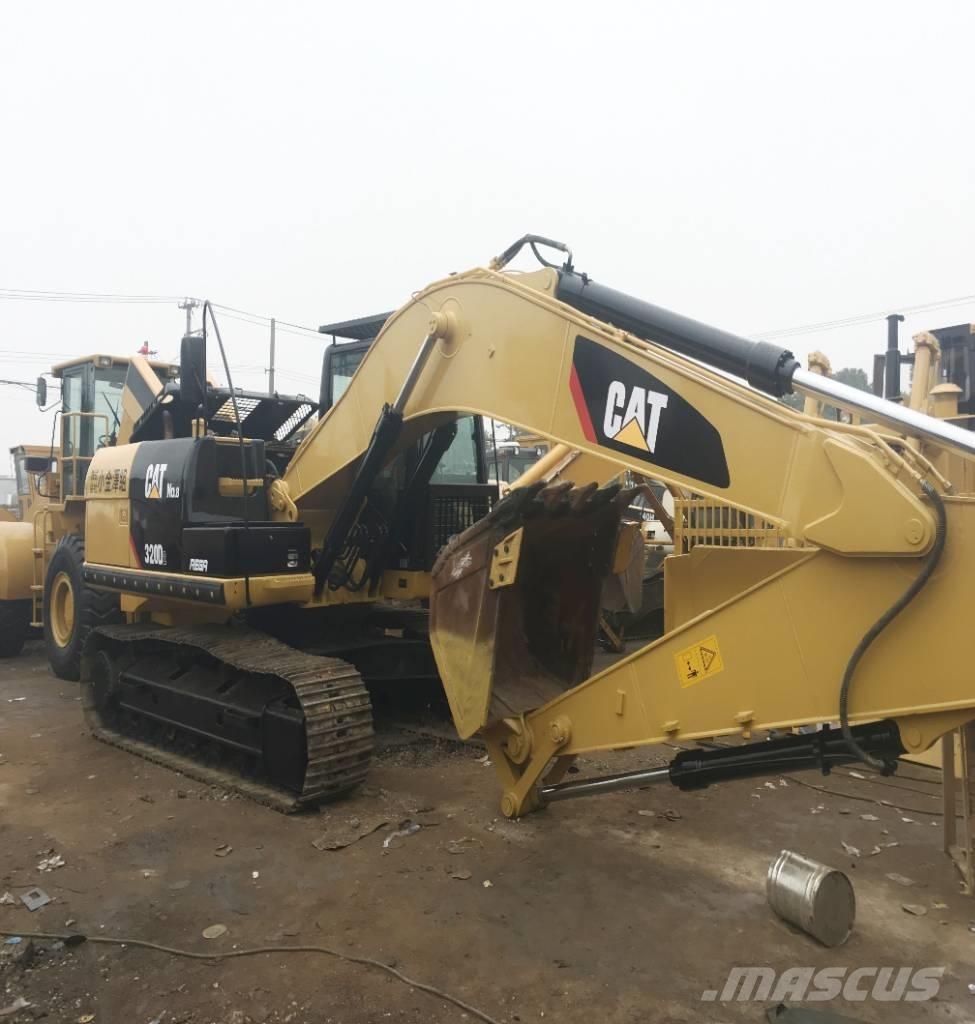 CAT 320 D2 L 履带挖掘机