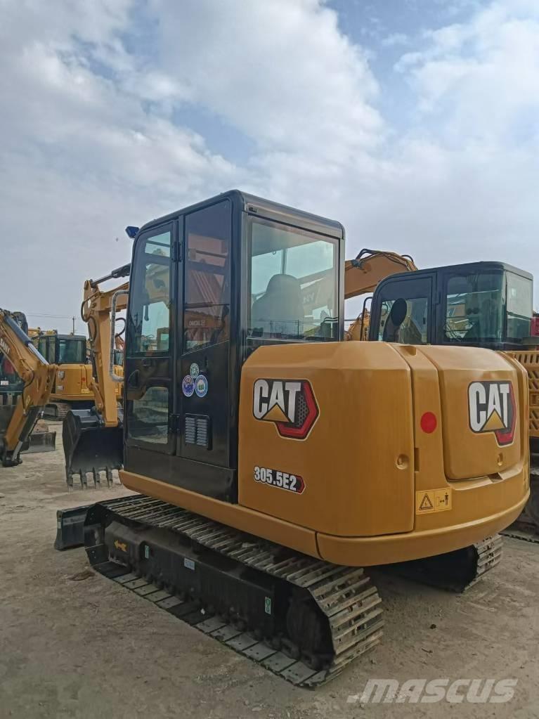 CAT 305.5 小型挖掘机