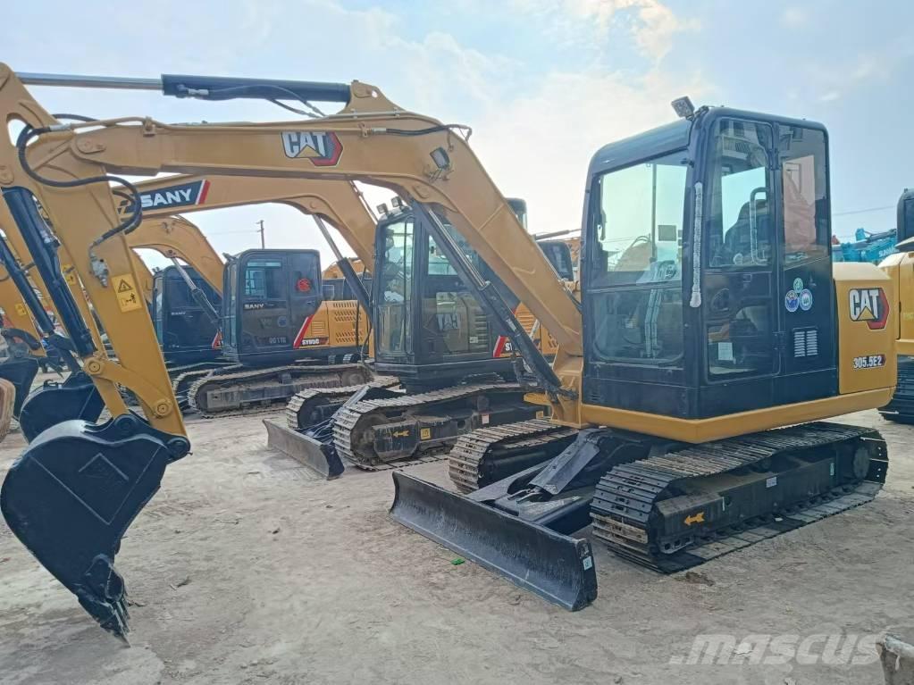 CAT 305.5 小型挖掘机