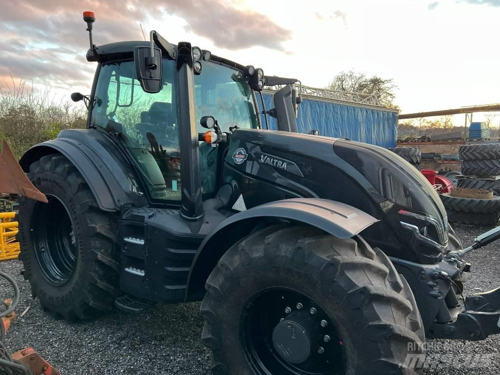 Valtra T 235 Direct 拖拉机/农用车