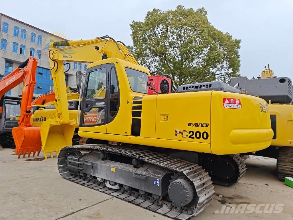 Komatsu PC 200-6 履带挖掘机