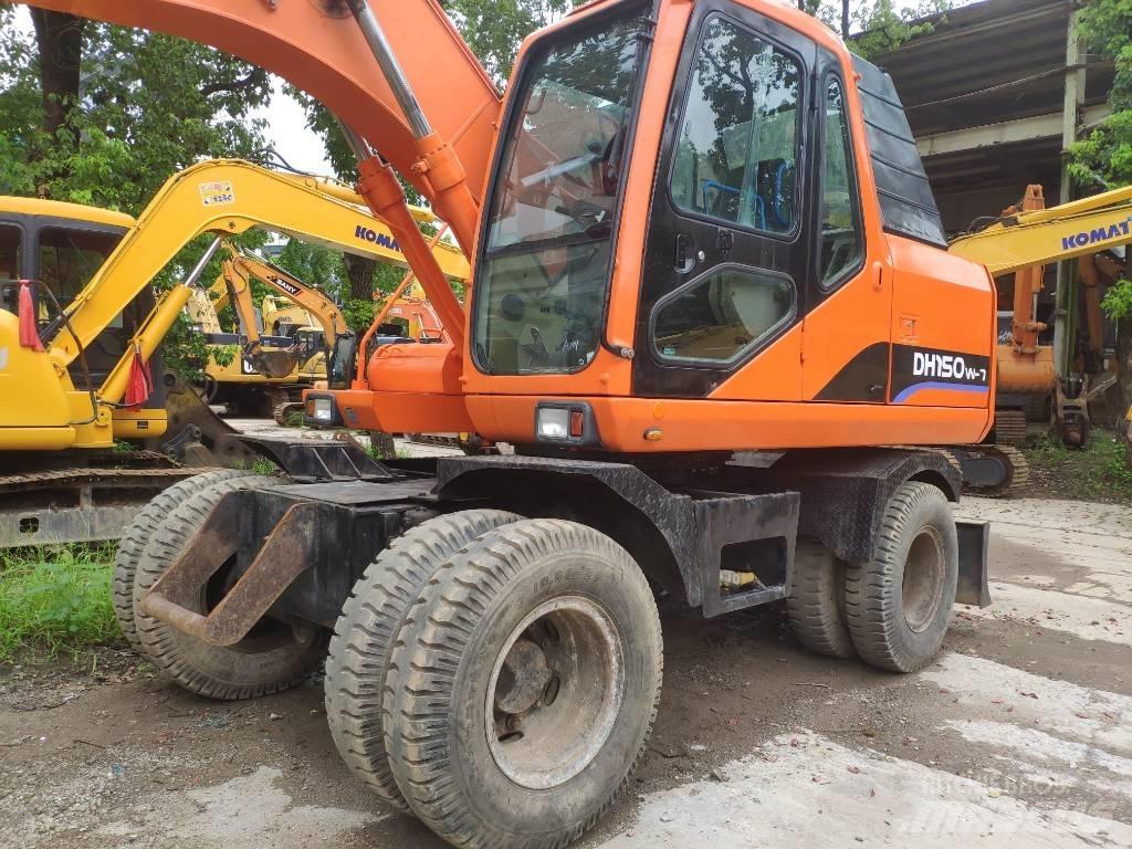 Doosan DH 150 W-7 轮式挖掘机